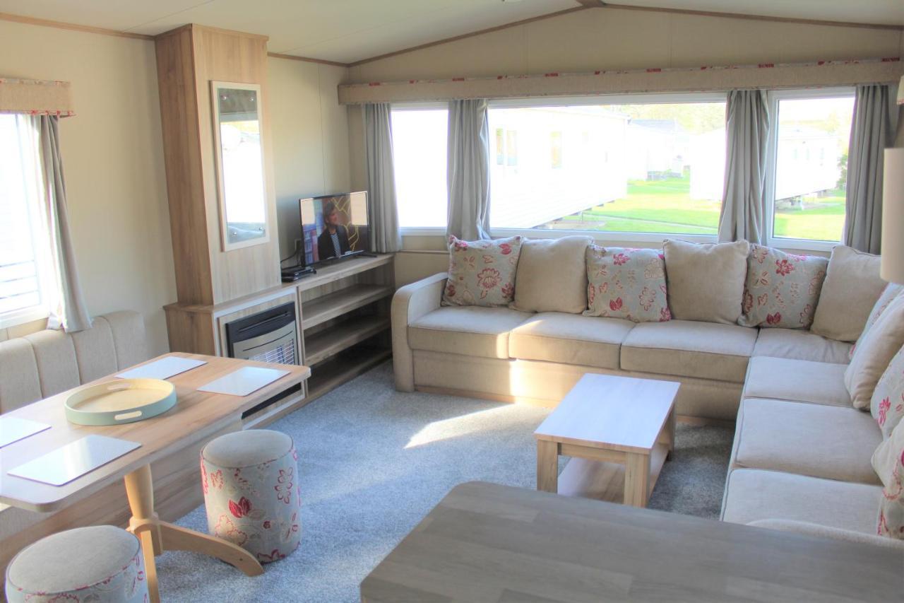 Newquay Bay Resort - Spacious - Sleeps 6 - Close To Porth Beach エクステリア 写真